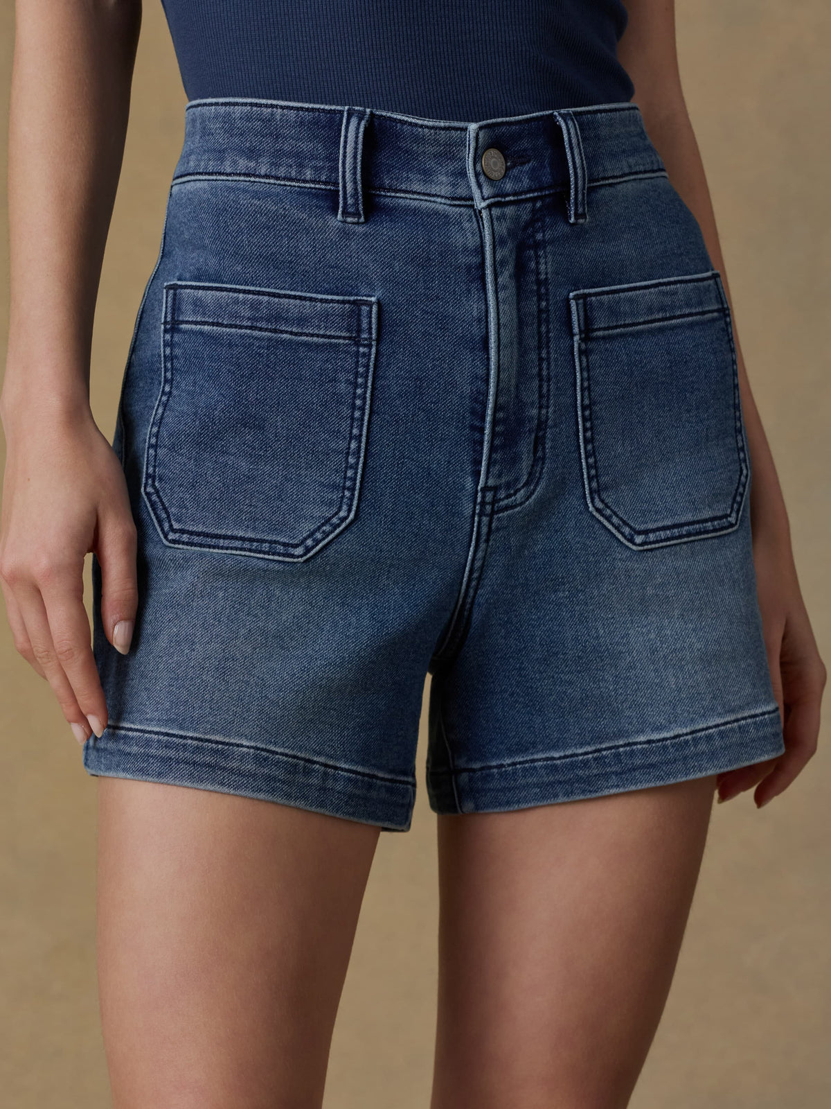 SP26-Faherty-Womens-WBU2504-RVT-Stretch_Terry_Patch_Pocket_Short-Riverton_OM_DETAIL1_1_Web.jpg