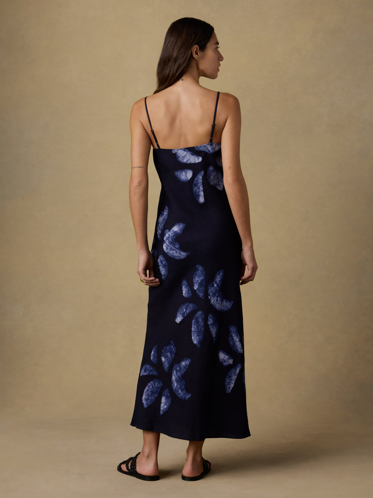 SP26-Faherty-Womens-WDS2604-MIF-MiaSlipDress-MidnightBatikFloral_OM_BACK_CROP_1_Web.jpg