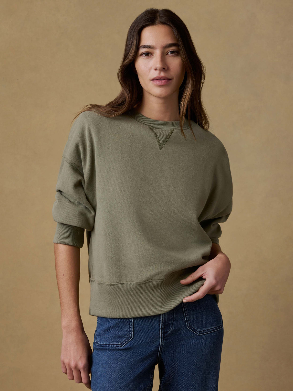 SP26-Faherty-Womens-WKF2546-ISO-HighStandardFleeceVintageCrew-IslandOlive_OM_FULL_BODY_1_Web.jpg
