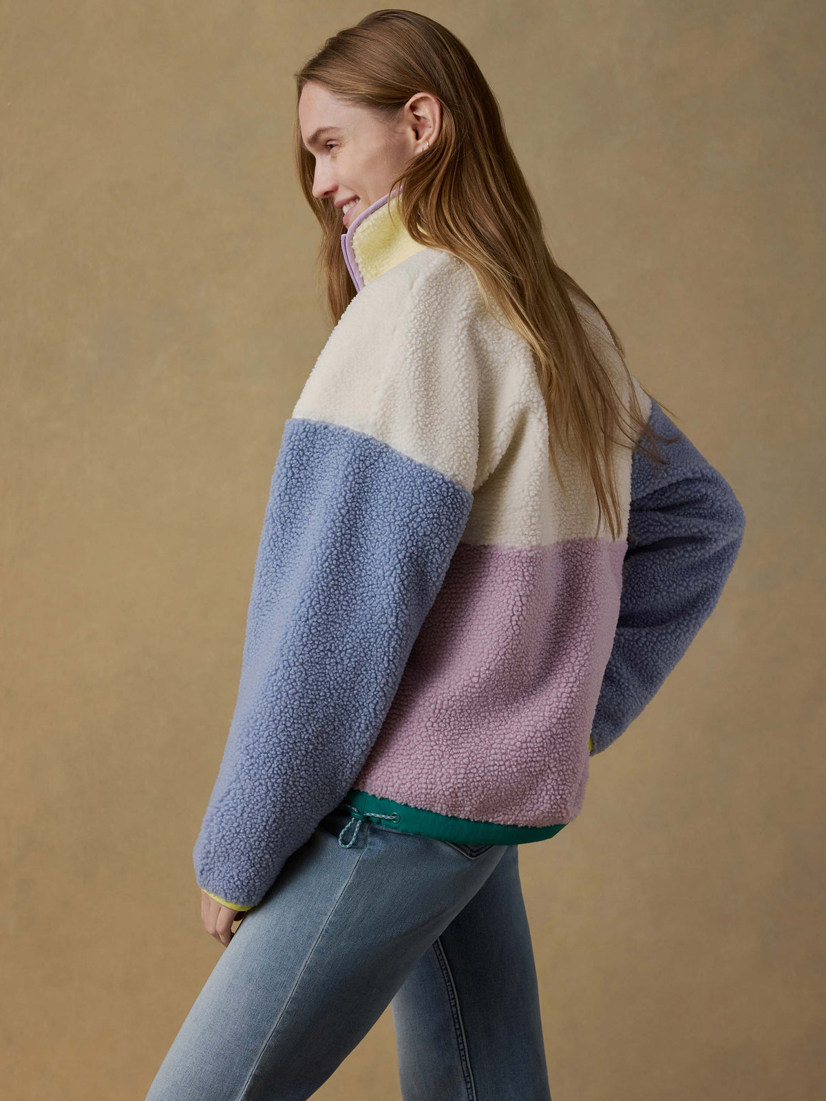 SP26-Faherty-Womens-WOH2532-ATT-FiresideFleecePullover-PastelSunset_OM_FRONT_CROP_1_Web.jpg