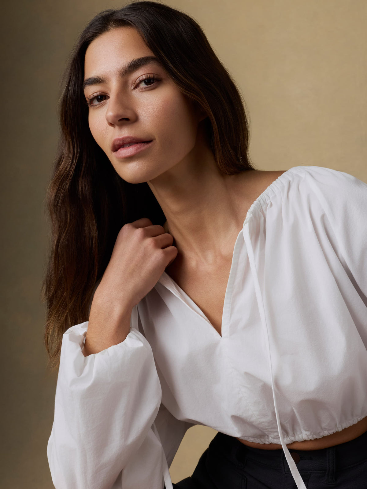SP26-Faherty-Womens-WTS2610-WHT-CoastalPoplinNeraTop-White_OM_DETAIL1_1_Web.jpg