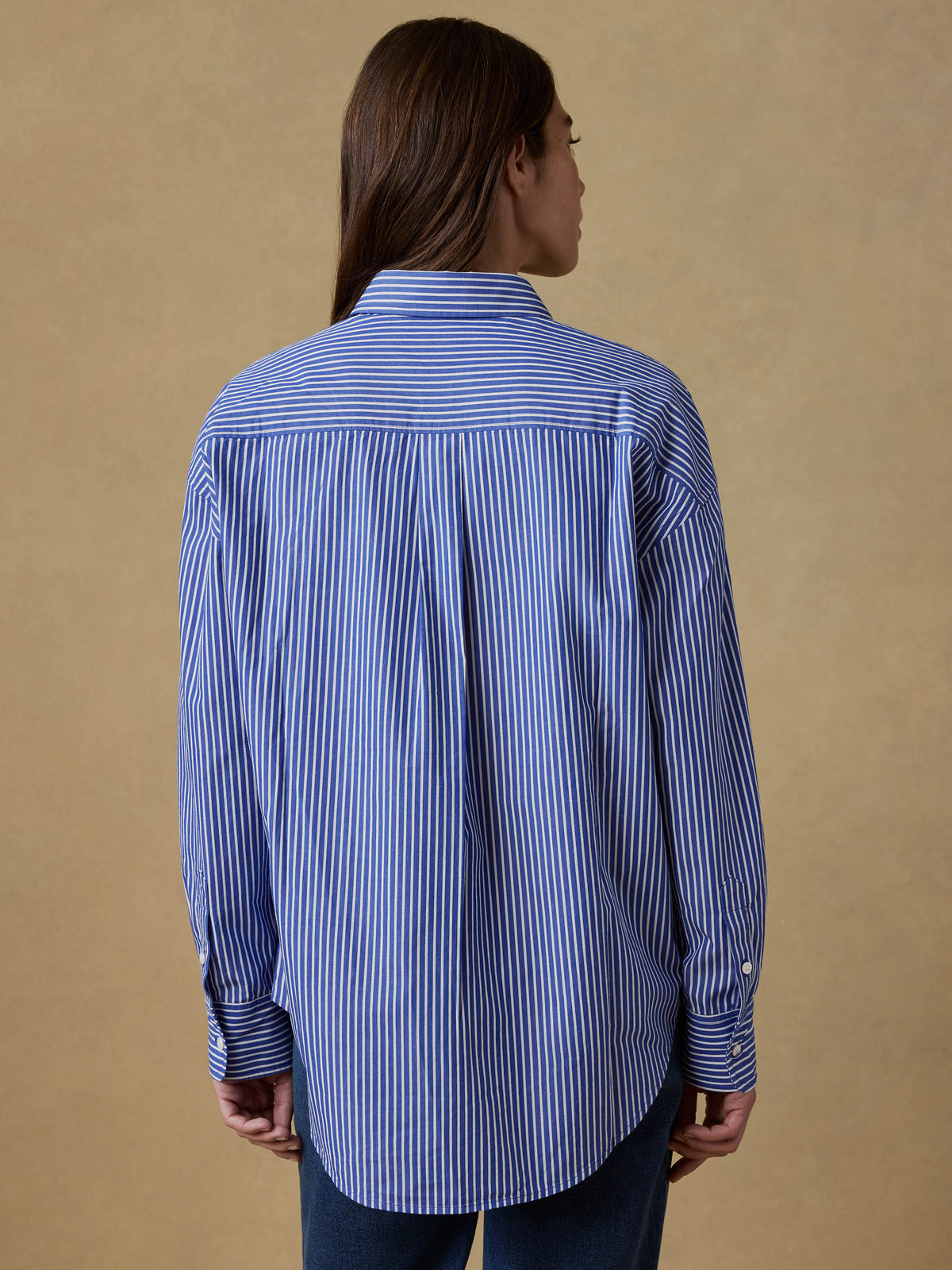 SP26-Faherty-Womens-WWS2602-ESC-CoastalPoplinRelaxedShirt-EndlessCoastStripe_OM_BACK_CROP_1_Web.jpg