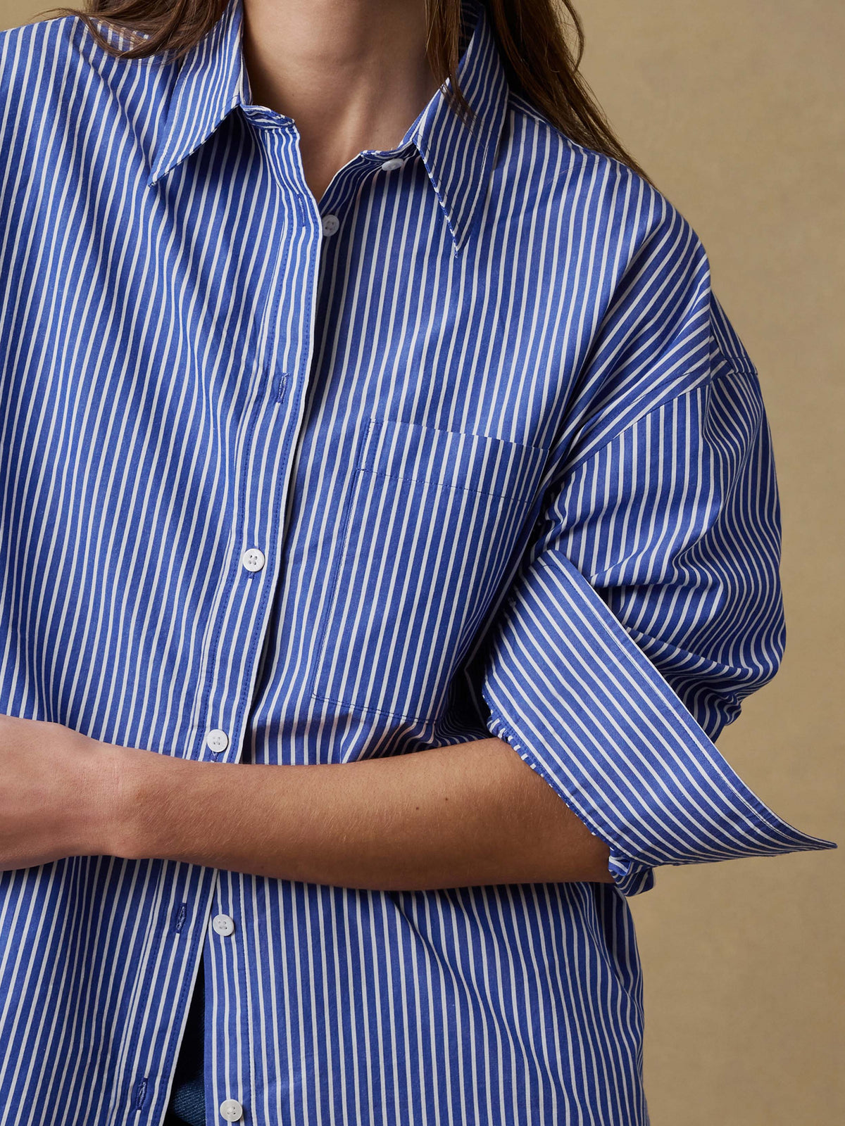 SP26-Faherty-Womens-WWS2602-ESC-CoastalPoplinRelaxedShirt-EndlessCoastStripe_OM_DETAIL1_1_Web.jpg