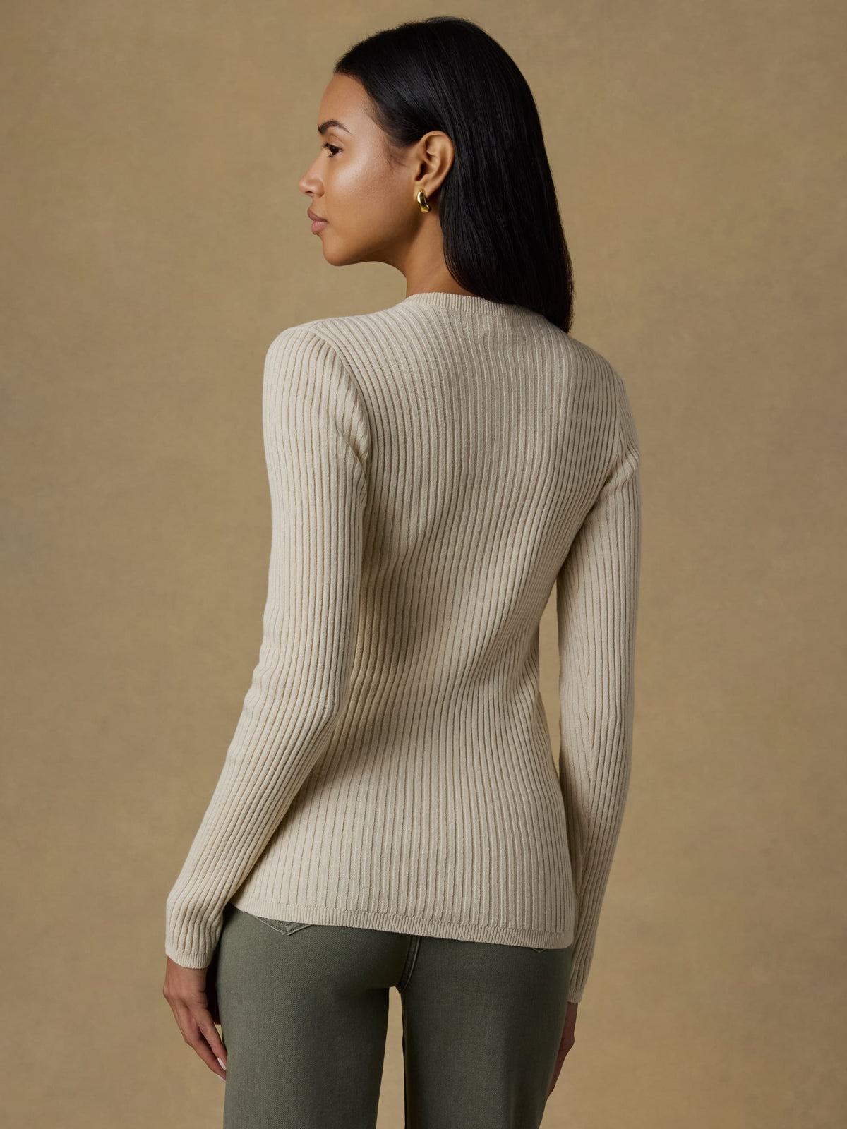SP26-Faherty-Womens-WYS2617-SMD-MiramarLinenCrewneckCardigan-SummerSand_OM_BACK_CROP_1_Web.jpg