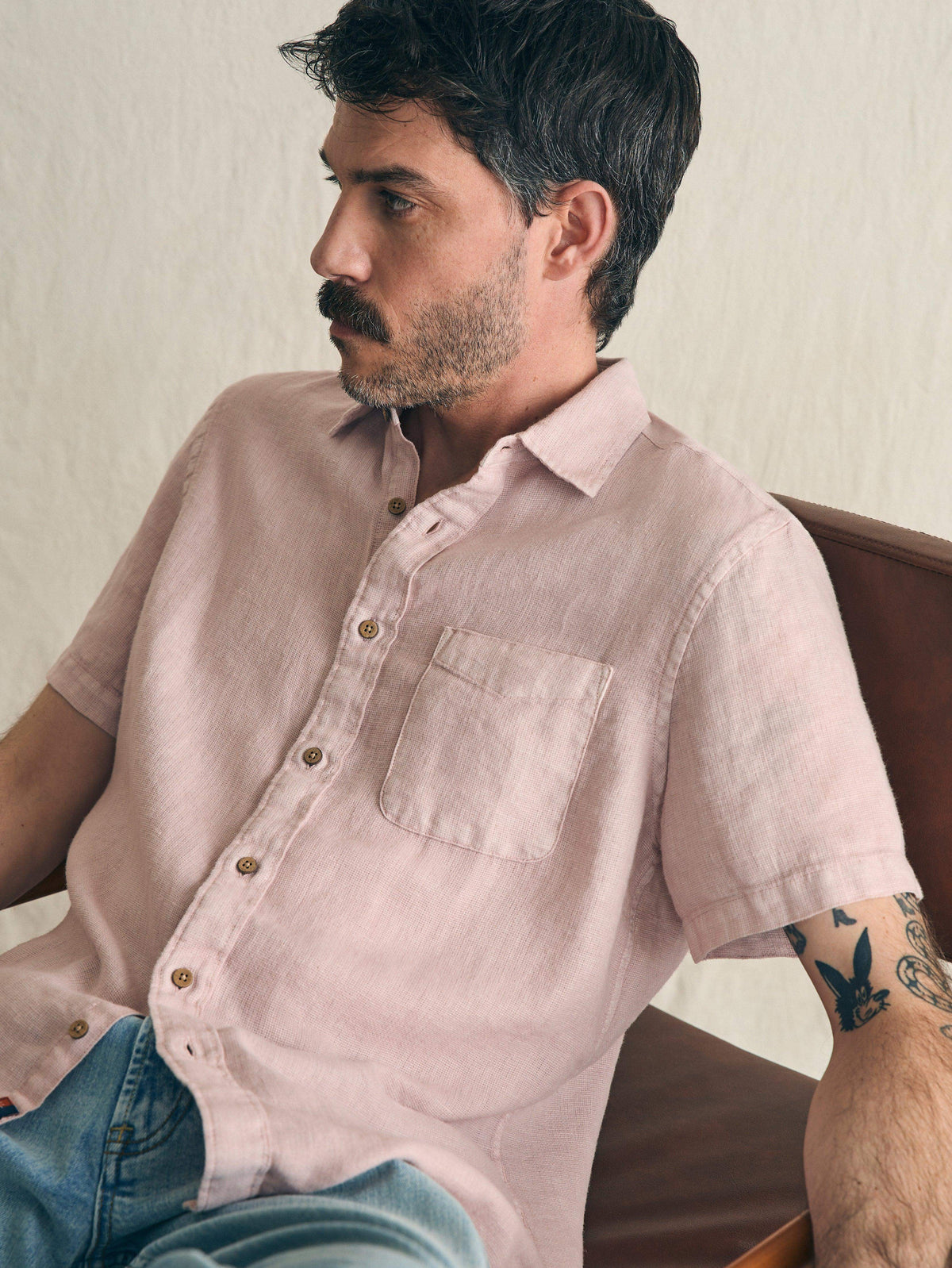 SU24-faherty-MWU2301-CMV-ss-palma-linen-shirt-coastal-mauve_OM_EDITORIAL_1.jpg