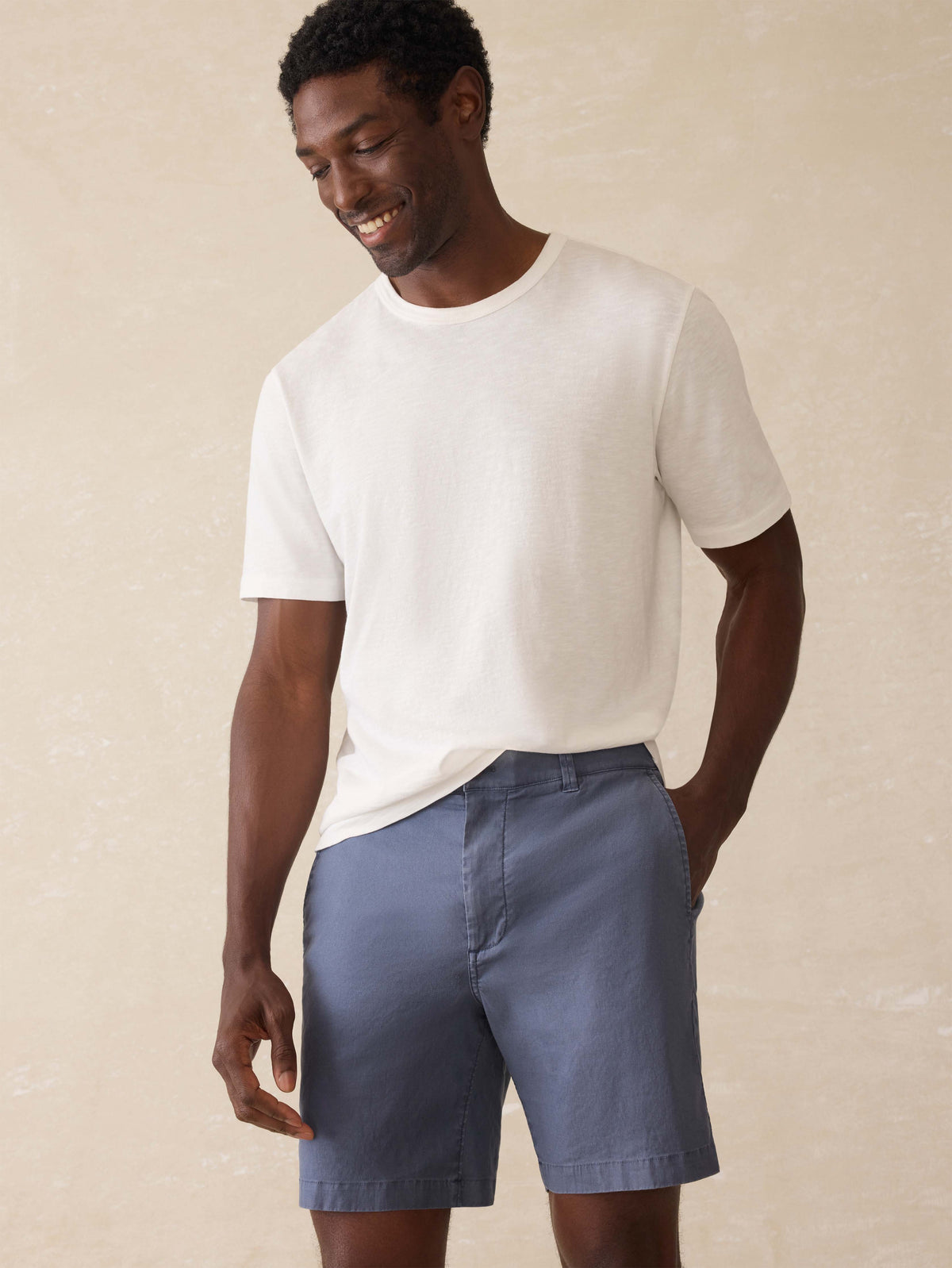 SU25-FAHERTY-MENS-MBS2526-BAB-TradewindsLinenBlendShort-BlueAbyss_OM_EDITORIAL_1.jpg