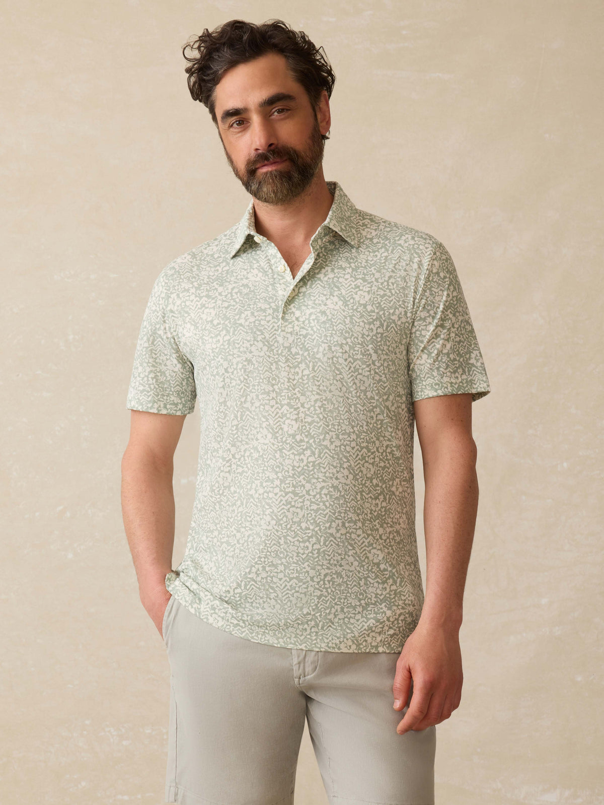 SU25-FAHERTY-MENS-MKS2525-DHI-SsMovementPiquePolo-DustySageHilo_FRONT_OM_WS_1.jpg