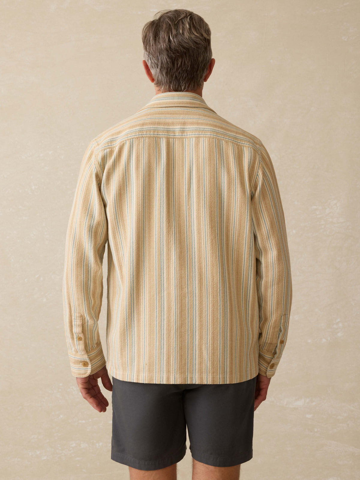 SU25-FAHERTY-MENS-MOS2504-GHO-VistaOvershirt-GoldenHourStripe_OM_BACK_CROP_1.jpg