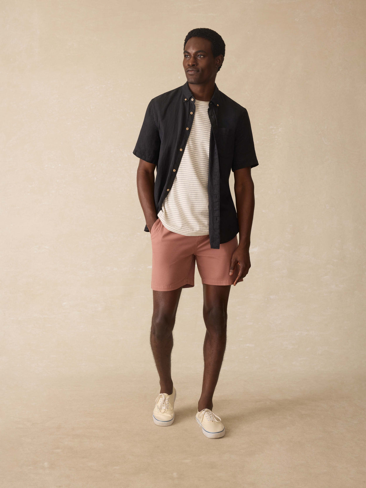 SU25-FAHERTY-MENS-MWU2507-RIB-SSLagunaLinenShirt-RidgeBlack_OM_FULL_BODY_2.jpg