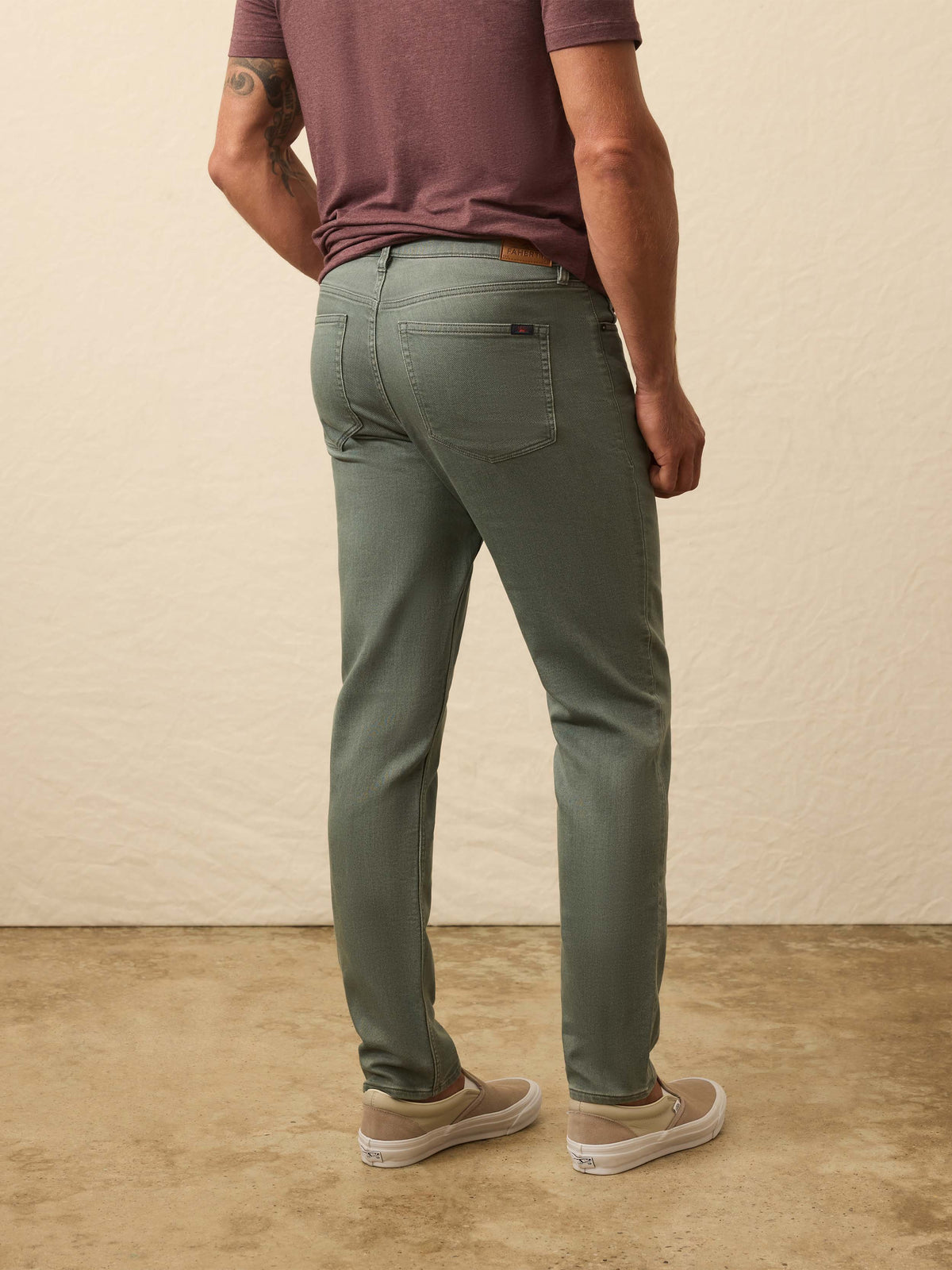 SU25-FAHERTY-Mens-MBF2440-STS-StretchTerry5pocket-StormySeas-X_OM_BACK_CROP_1.jpg
