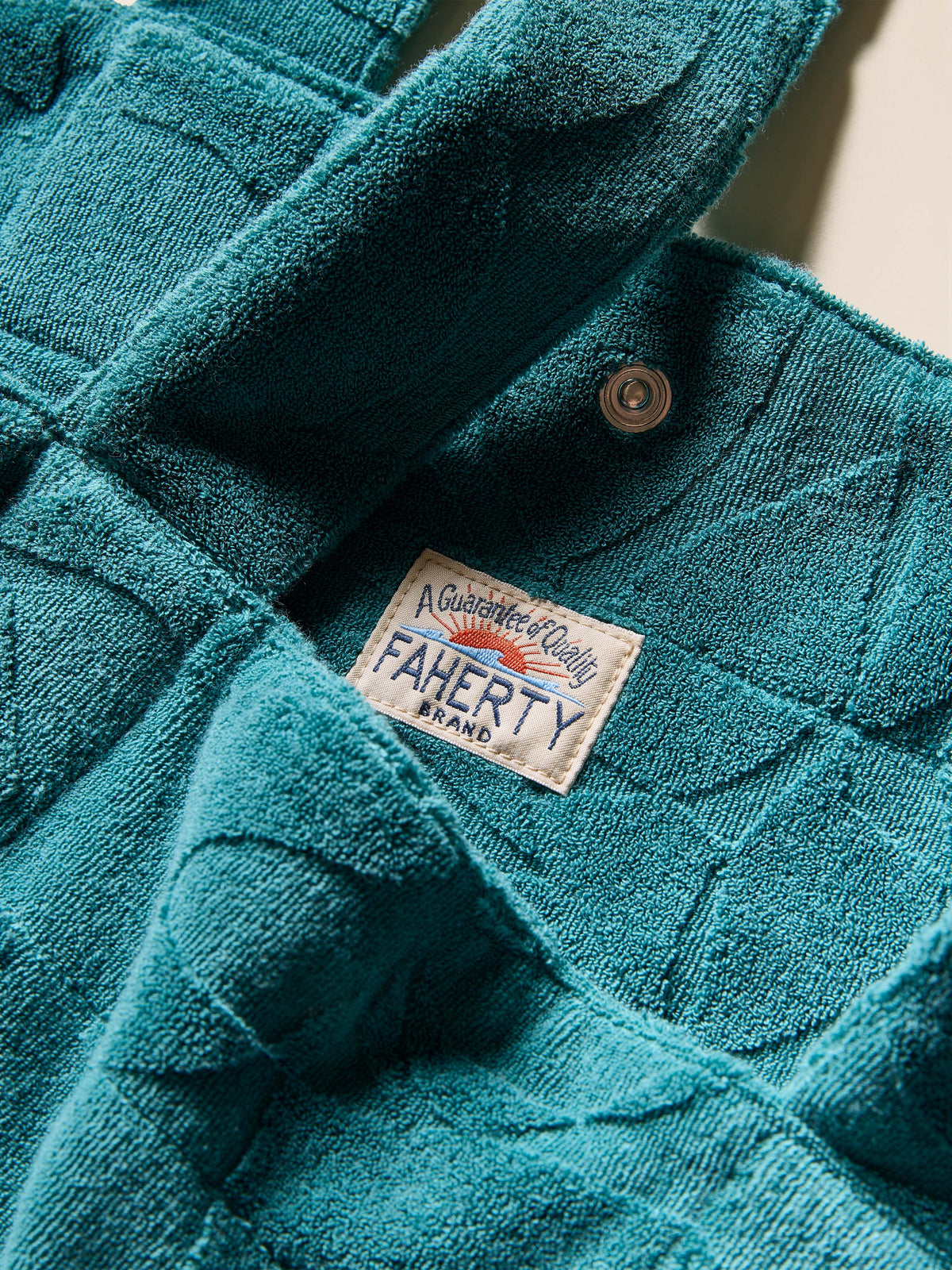 SU25-FAHERTY-N-A-UAS2504-EMD-TowelTerryTote-Emerald_DETAIL_1.jpg