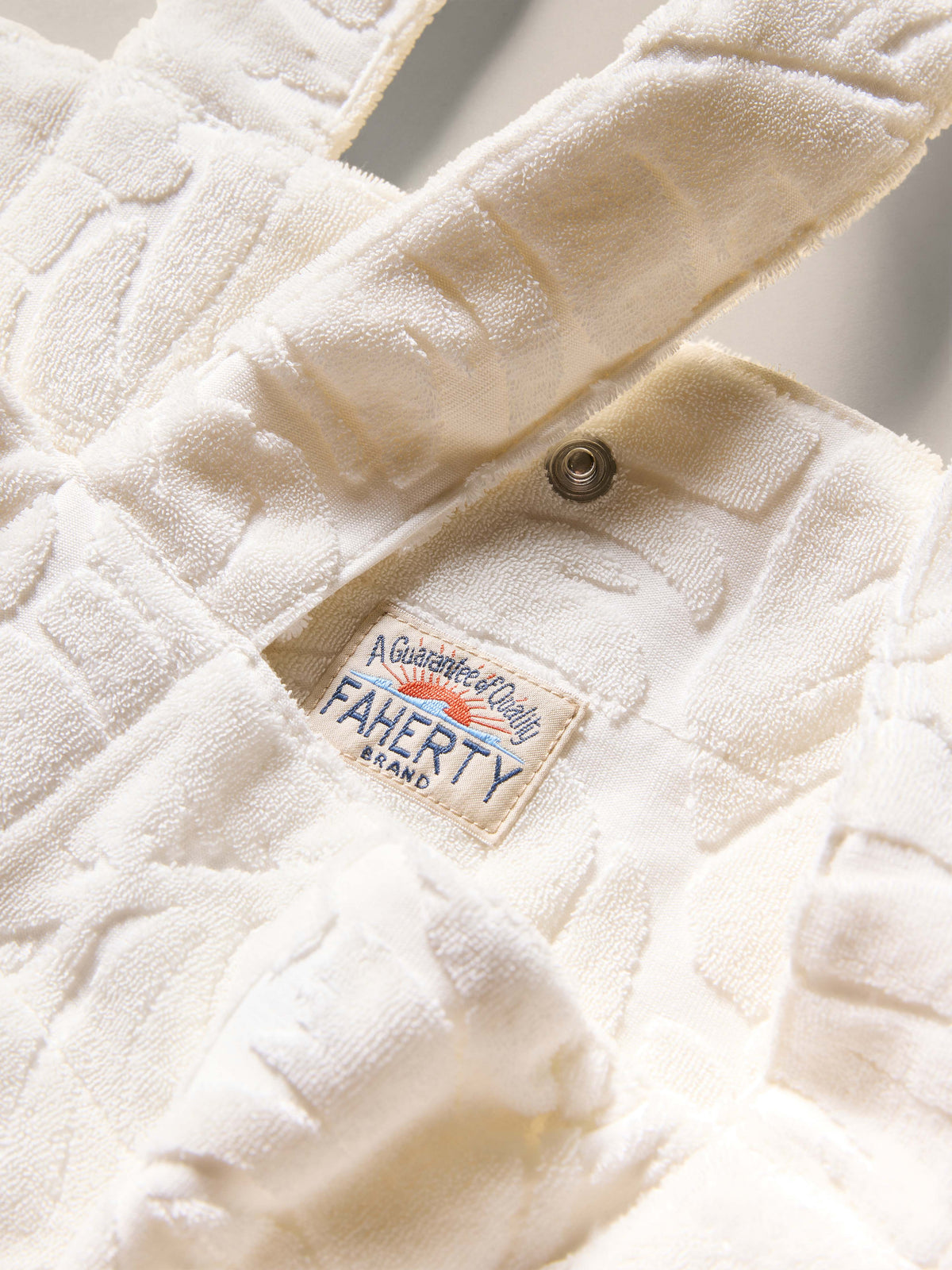 SU25-FAHERTY-N-A-UAS2504-IVY-TowelTerryTote-Ivory_DETAIL_1.jpg