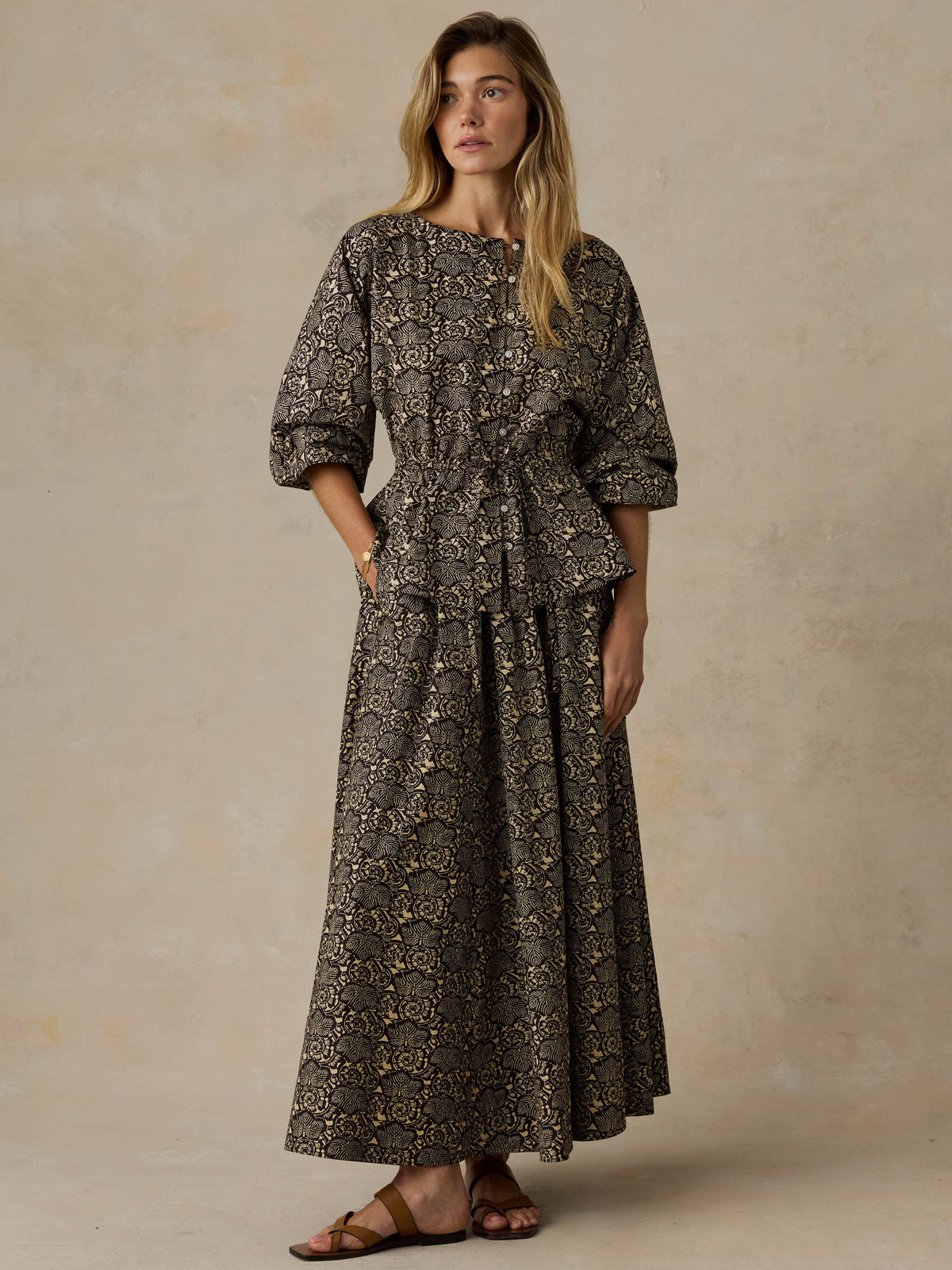WBF2603-BNB_Coastal_Poplin_Nera_Skirt_OM_FULL_BODY_1_Web.jpg