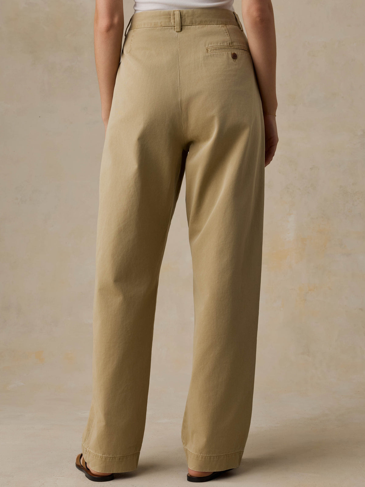 WBF2609-KHK_Seafarer_Chino_Pant_OM_BACK_CROP_1_Web.jpg