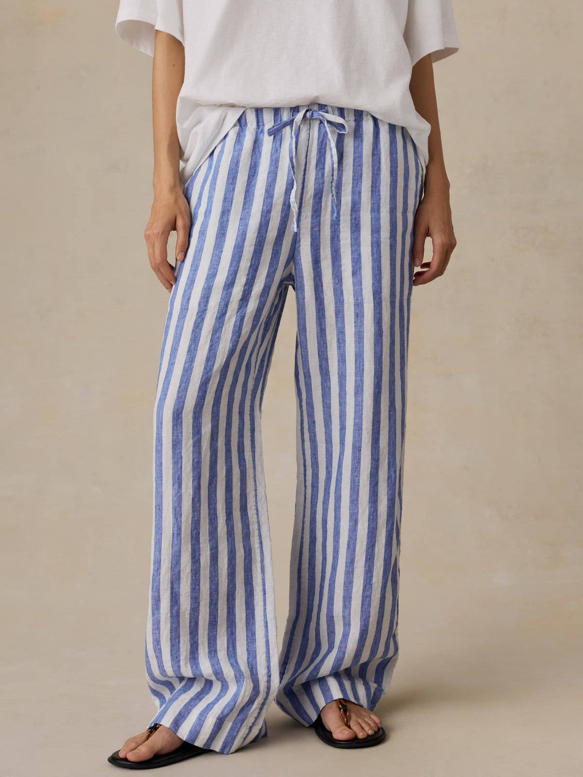 WBU2642-OCX_Laidback_Linen_Pant_OM_FRONT_CROP_1_Web.jpg