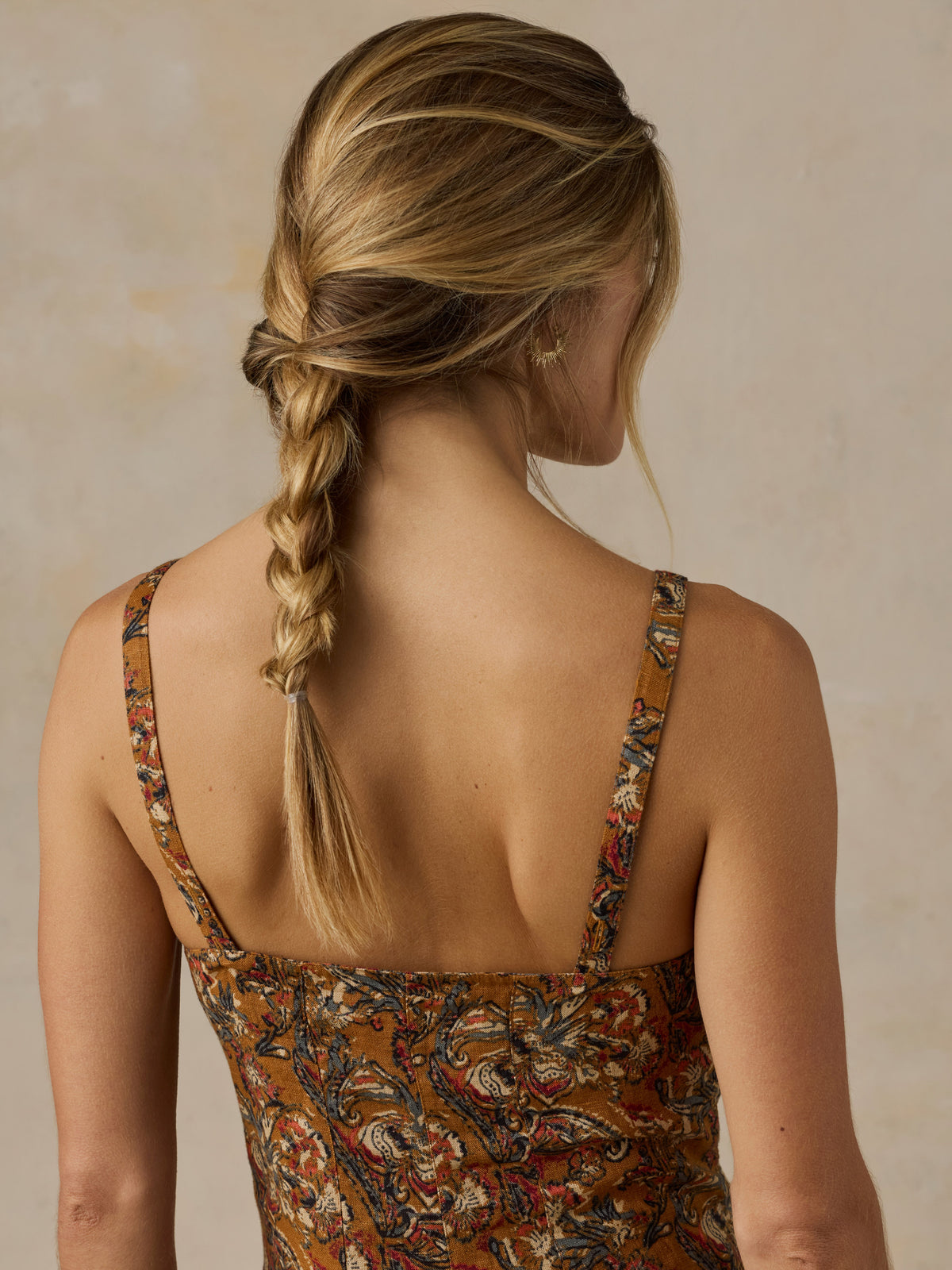 WDF2601-VGZ_Linen_Milo_Dress_OM_DETAIL_2_Web.jpg