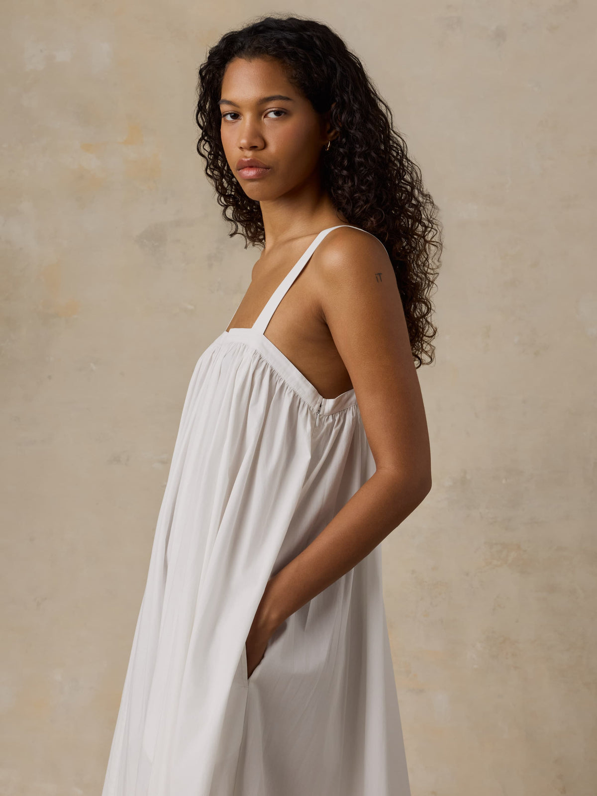 WDU2624-WHT_Coastal_Poplin_Emmy_Dress_OM_FRONT_CROP_1_Web.jpg