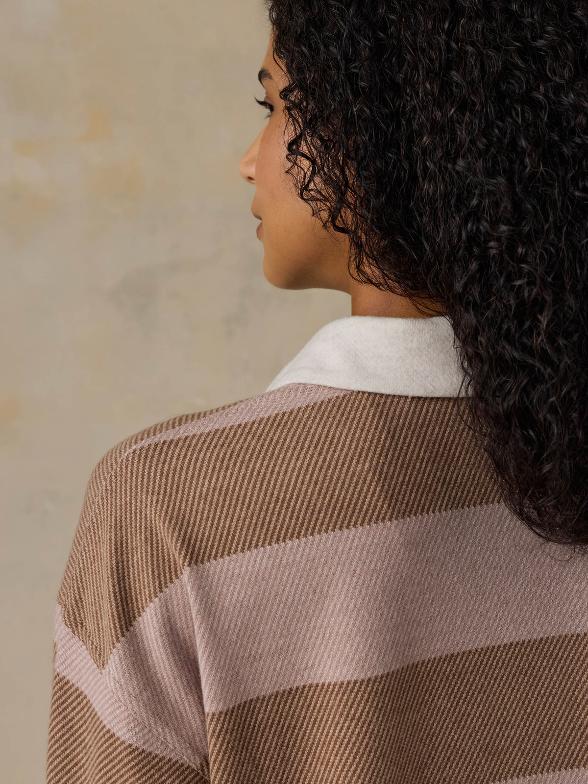 WKF2531-SXX_Legend_Sweater_Rugby_Popover_OM_DETAIL2_1_Web.jpg