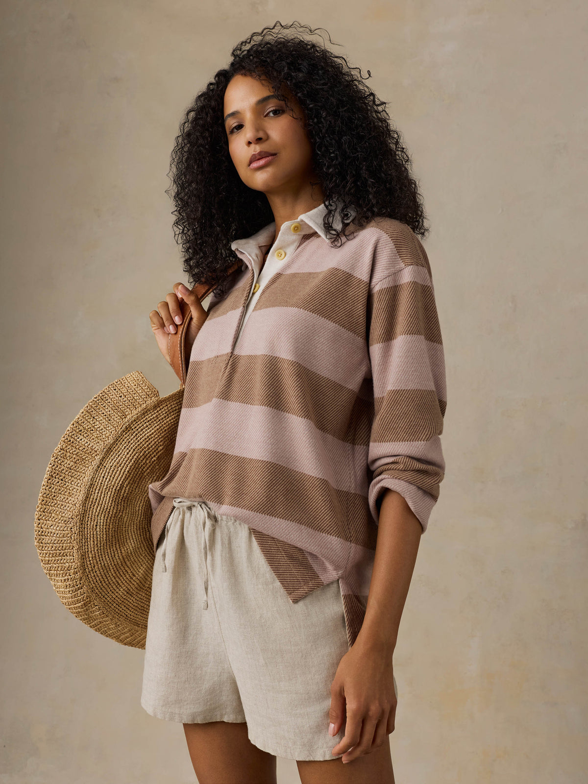 WKF2531-SXX_Legend_Sweater_Rugby_Popover_OM_EDITORIAL_1_Web.jpg