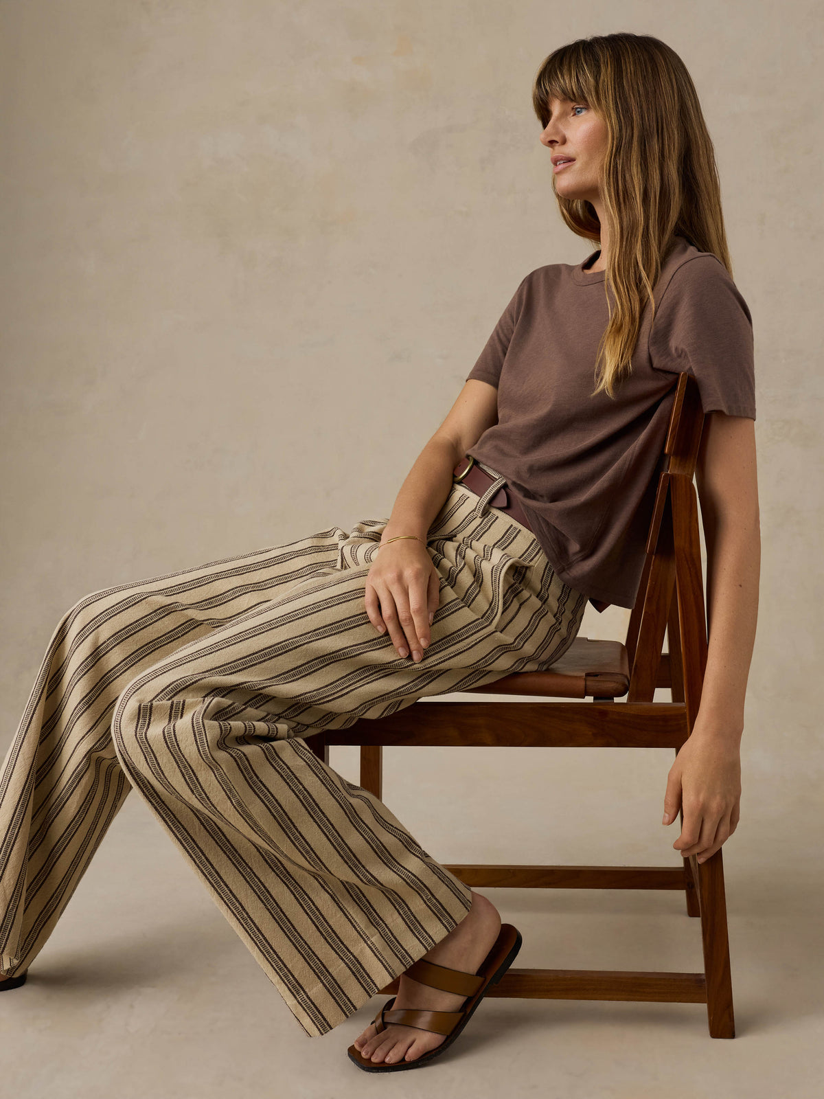 WKS2503-AIB_Sunwashed_Essential_Tee_OM_EDITORIAL_1_Web.jpg