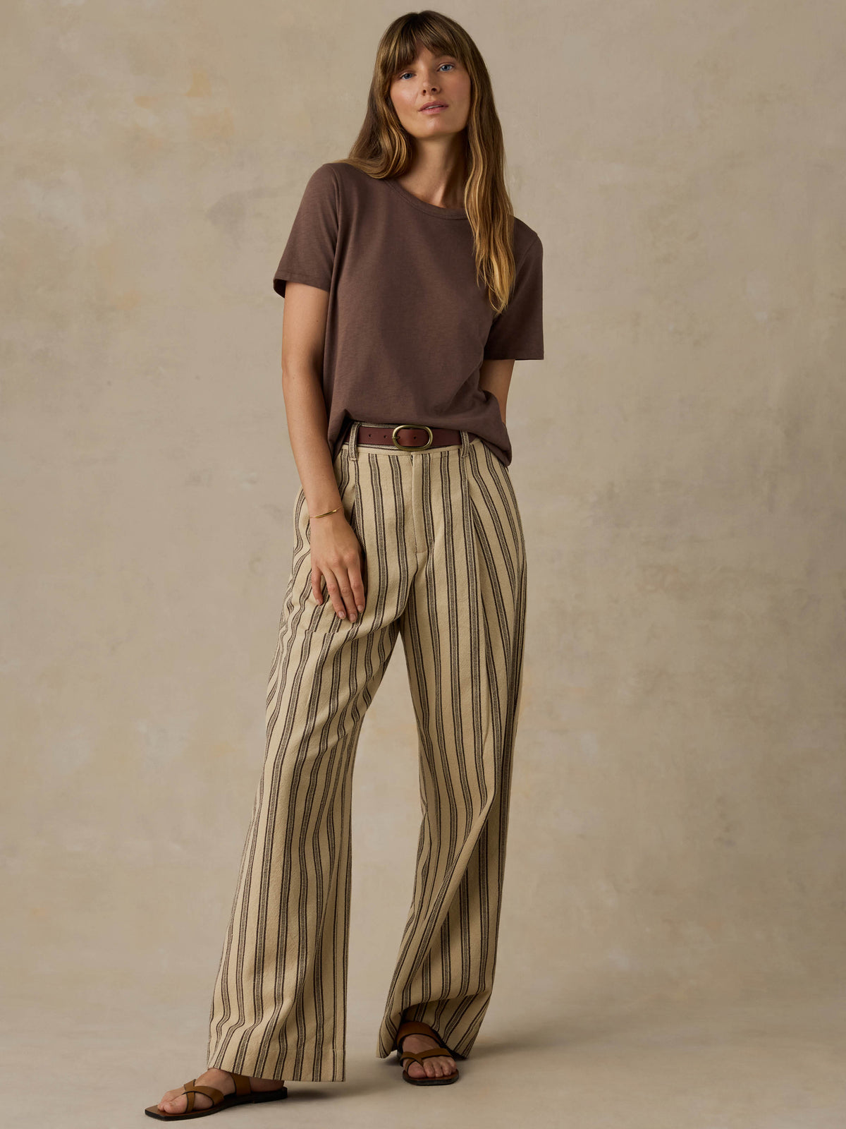 WKS2503-AIB_Sunwashed_Essential_Tee_OM_FULL_BODY_1_Web.jpg