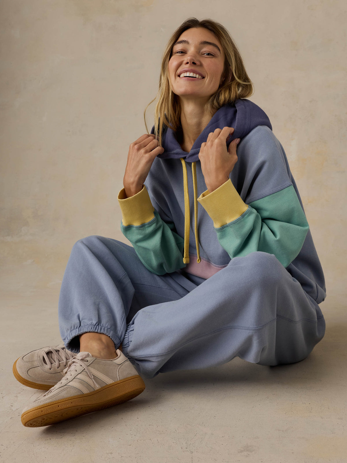 WKS2628-HBX_Oceanside_Fleece_Oversized_Hoodie_OM_EDITORIAL_2_Web.jpg