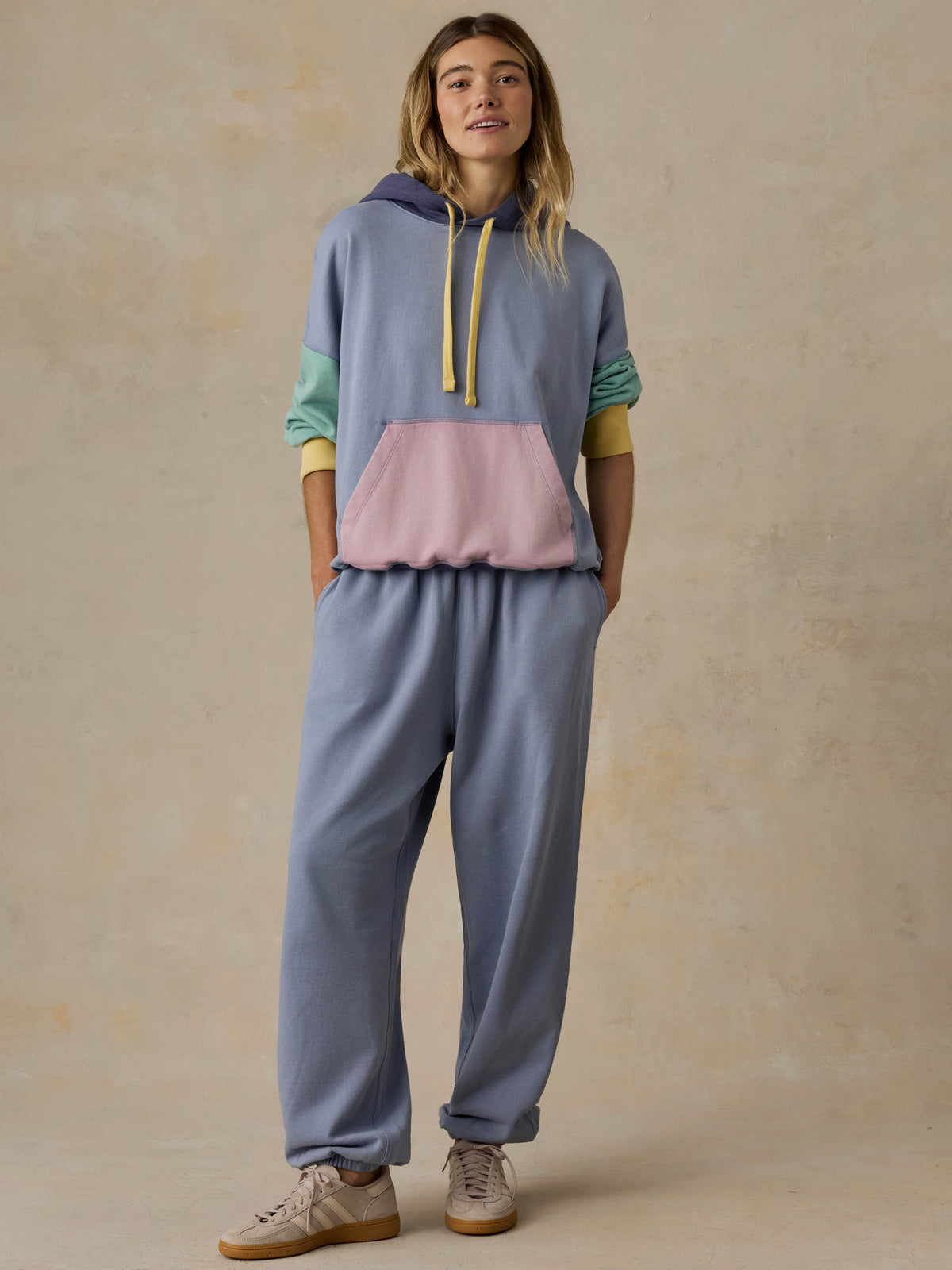 WKS2628-HBX_Oceanside_Fleece_Oversized_Hoodie_OM_FULL_BODY_1_Web.jpg