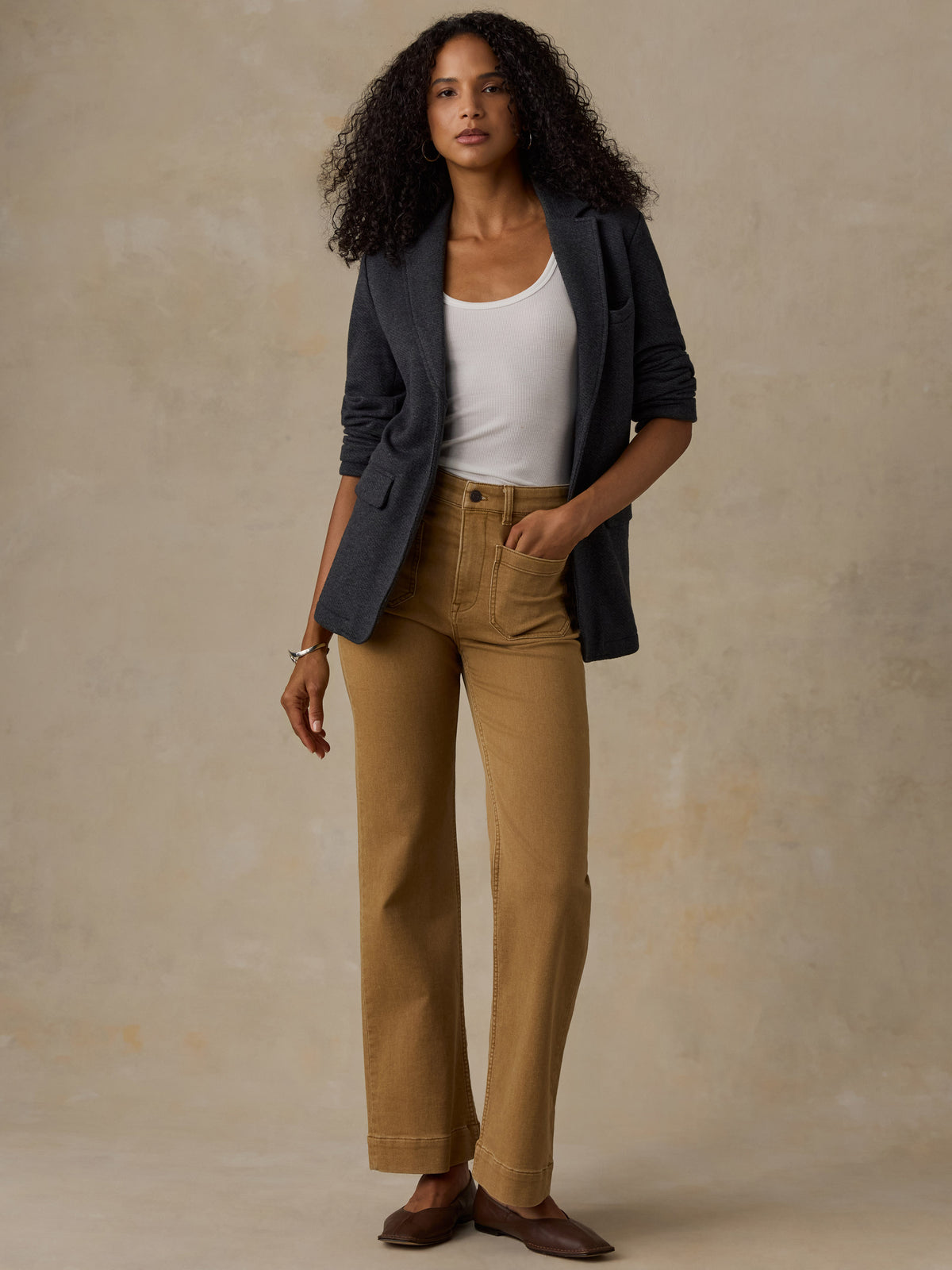 WOS2507-BSM_Inlet_Knit_Blazer_OM_FULL_BODY_1_Web.jpg