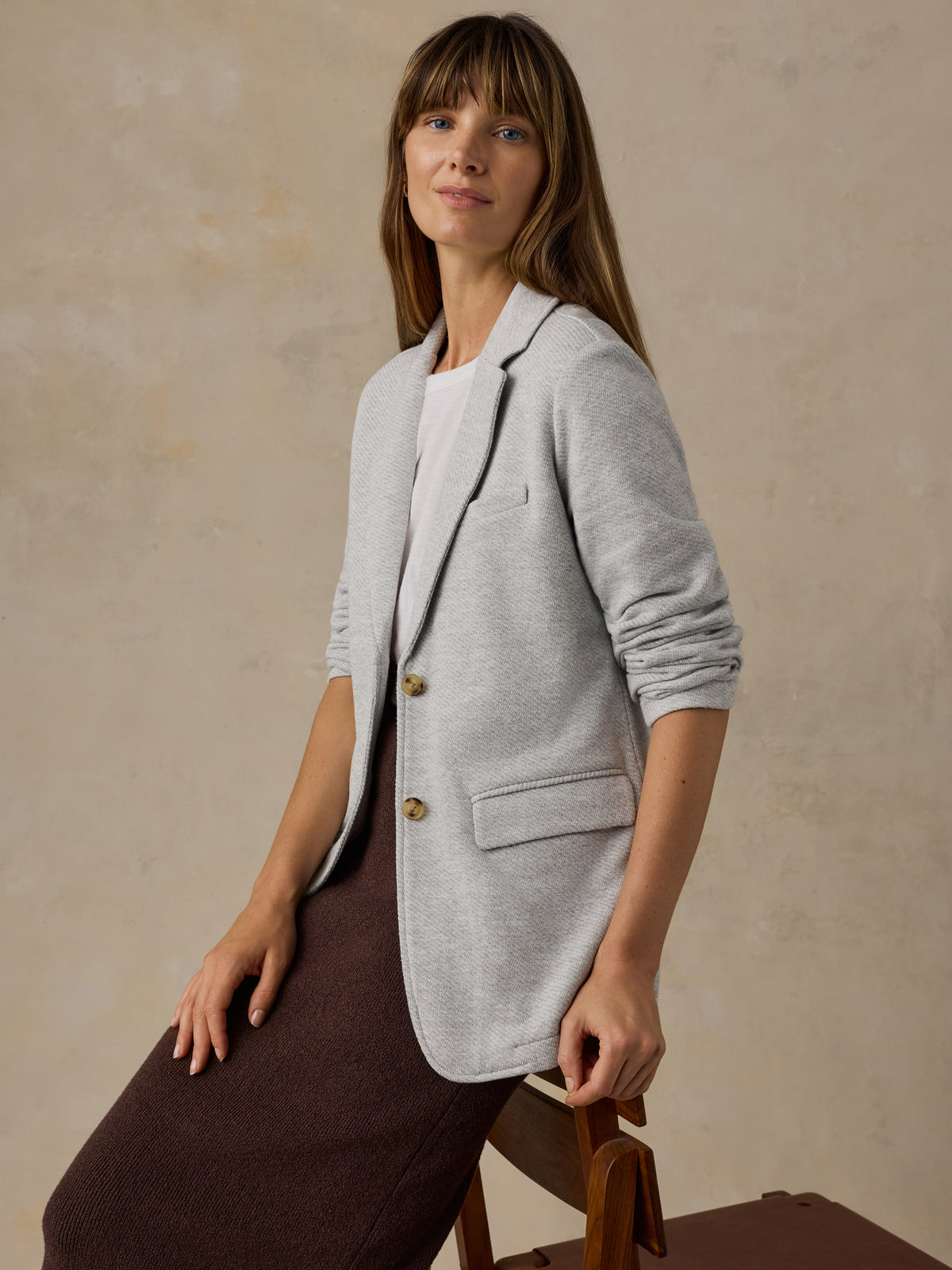 WOS2507-HGY_Inlet_Knit_Blazer_OM_EDITORIAL_1_Web.jpg