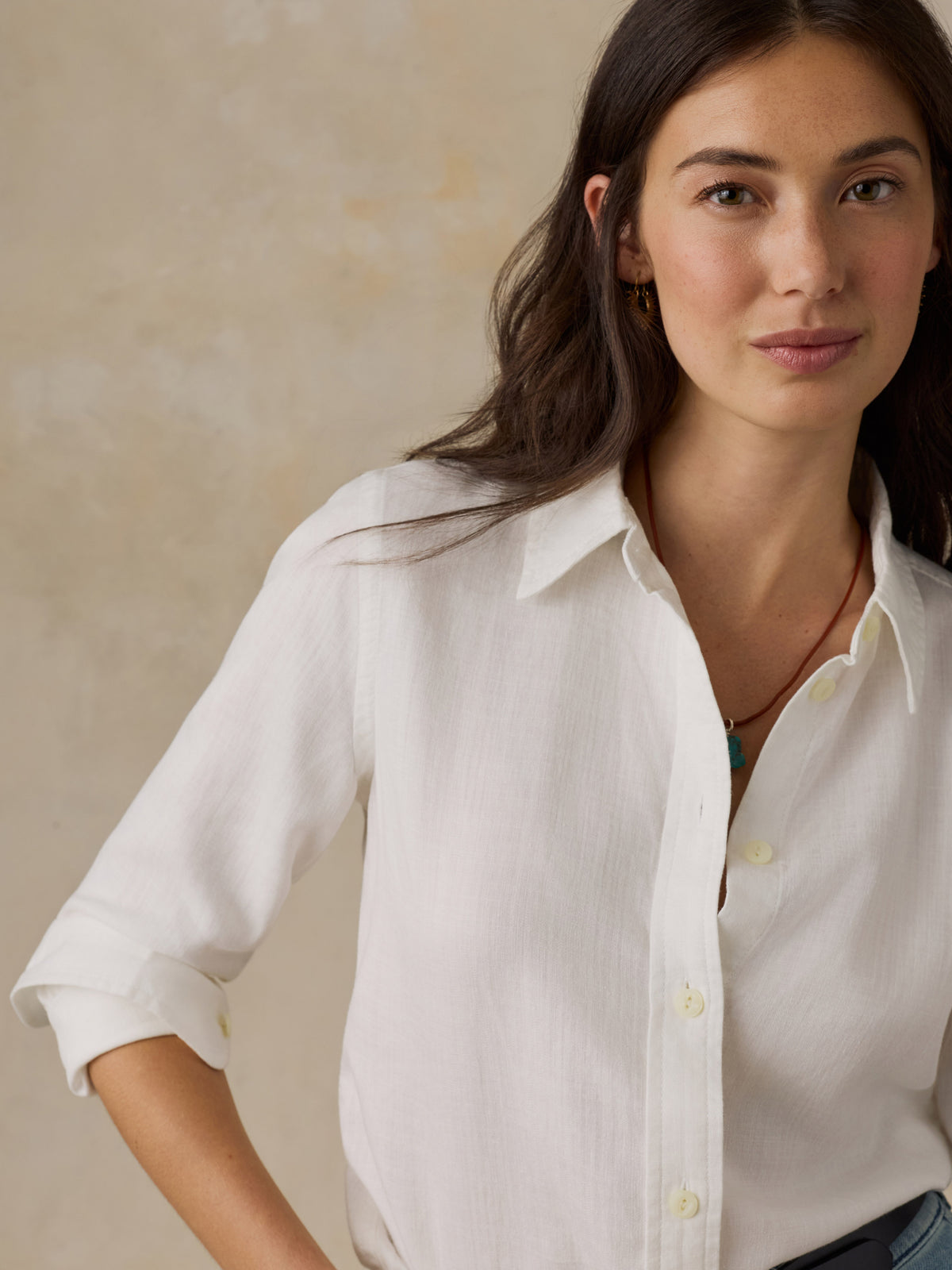 WWF2613-WHT_Tried_True_Chambray_Shirt_OM_DETAIL_1_Web.jpg