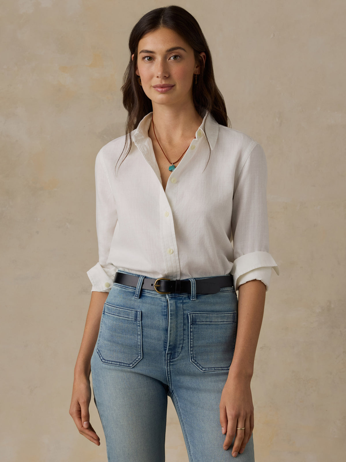 WWF2613-WHT_Tried_True_Chambray_Shirt_OM_FRONT_CROP_1_Web.jpg