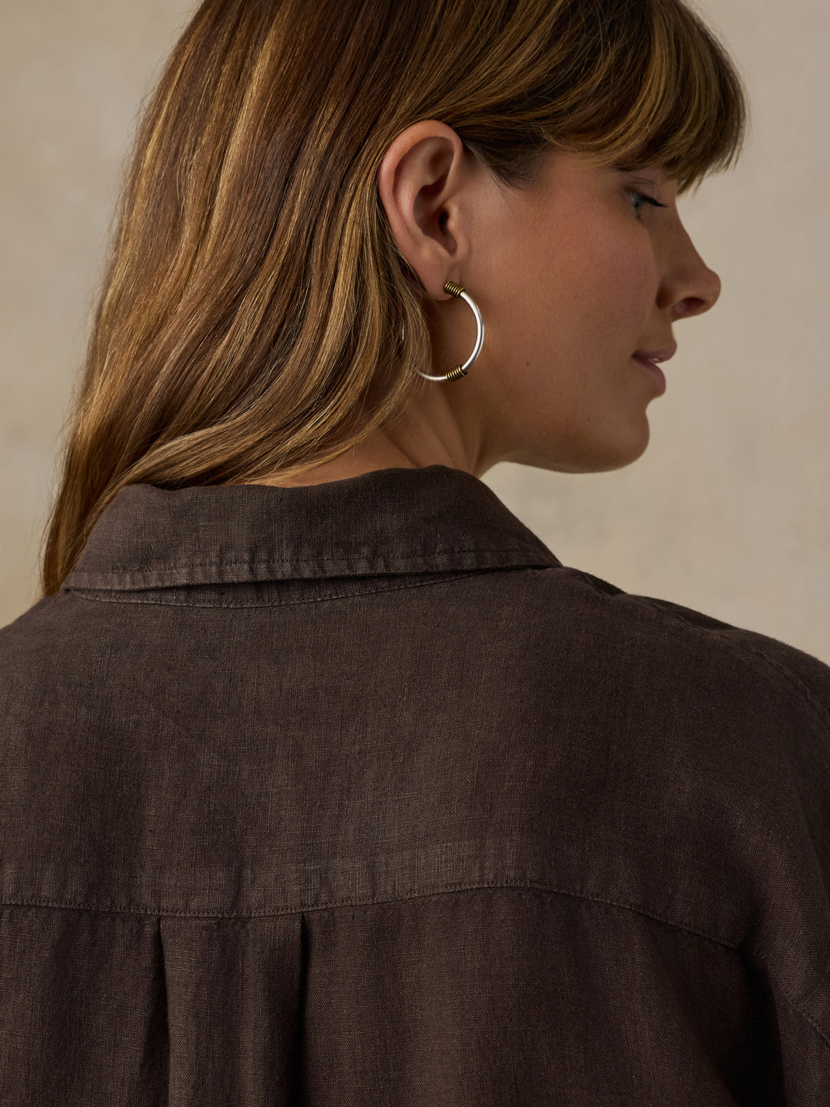 WWU2601-DSX_Laguna_Linen_Relaxed_Shirt_OM_DETAIL_1_Web.jpg