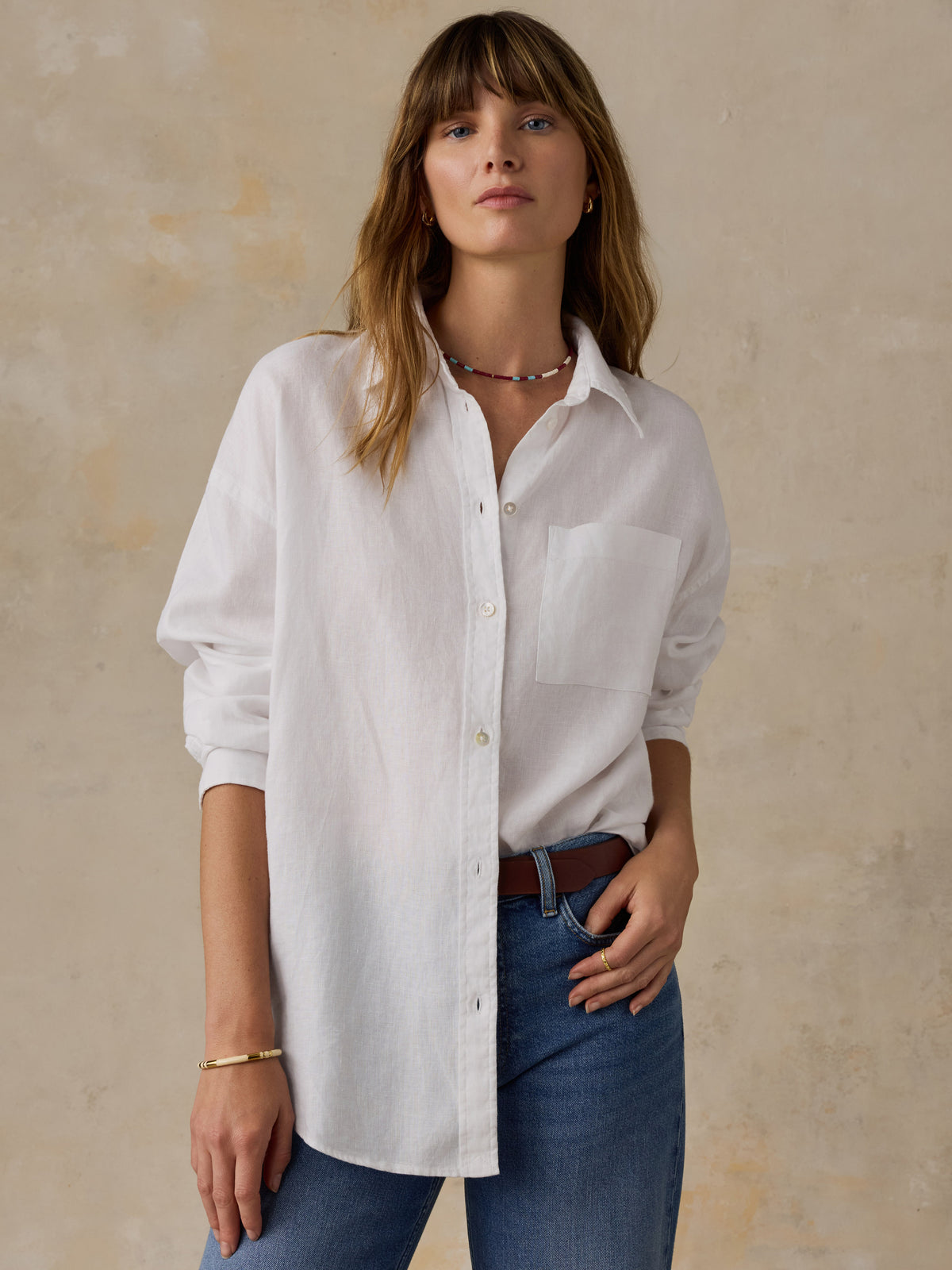 WWU2601-WHT_Laguna_Linen_Relaxed_Shirt_OM_FRONT_CROP_1_Web.jpg
